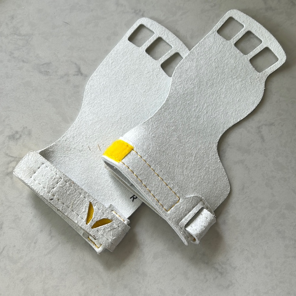 never worn size large victory grips